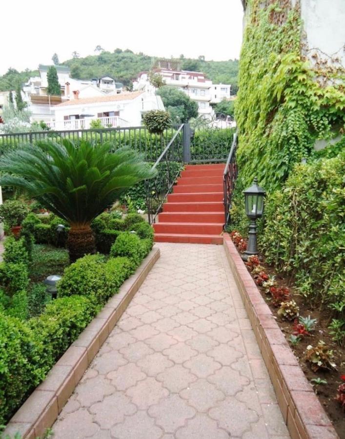 Vila Monte Guest house *