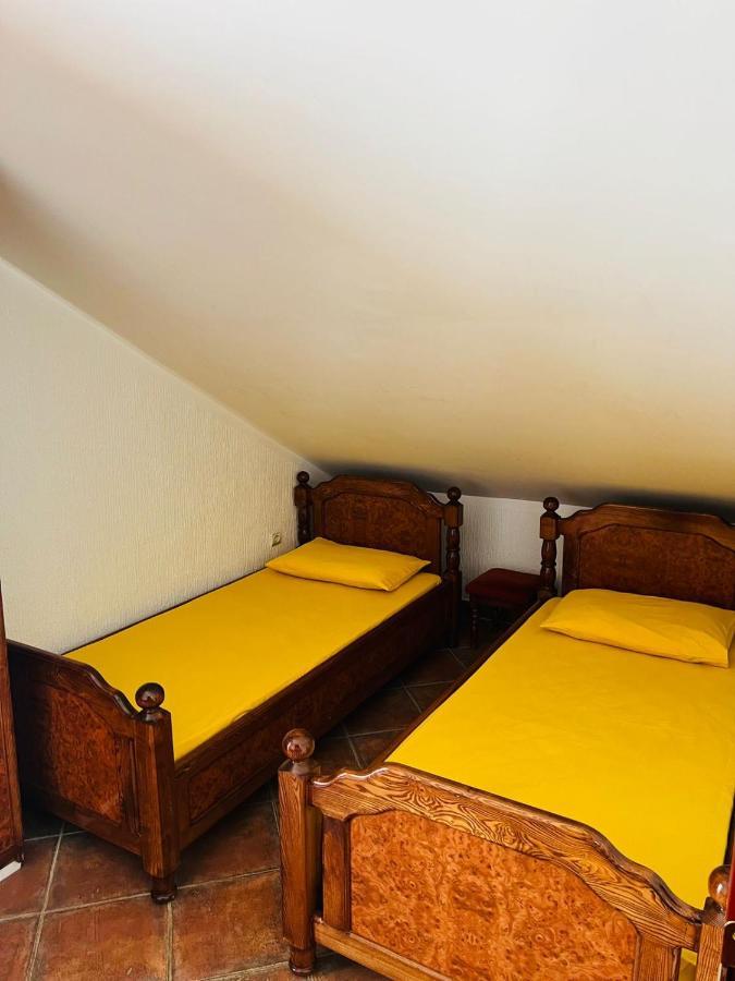 Guest house Vila Monte *